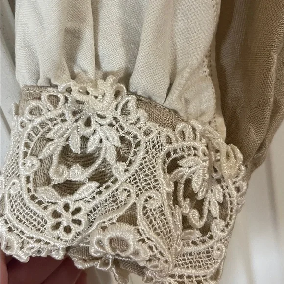 One-of-a-kind! Sharon Smith Santa Fe Cream Lace-Embellished Cropped Jacket - Picture 4 of 9